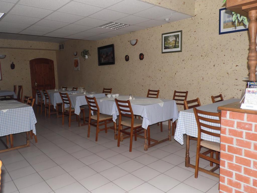 Agi Panzio Obuda Bed and Breakfast Boedapest Buitenkant foto