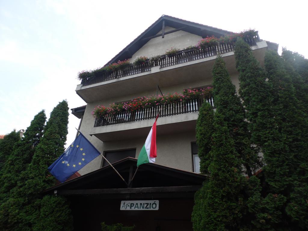 Agi Panzio Obuda Bed and Breakfast Boedapest Buitenkant foto